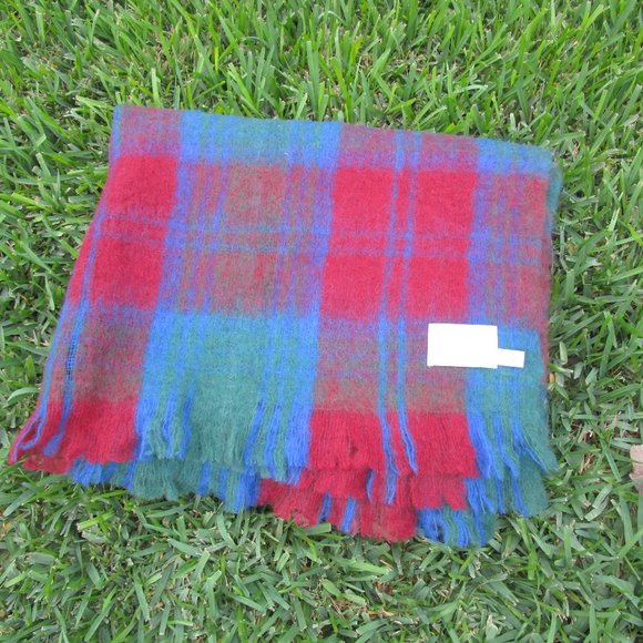 Vintage Moffat Woollens Scotland plaid Blanket - Picture 9 of 9
